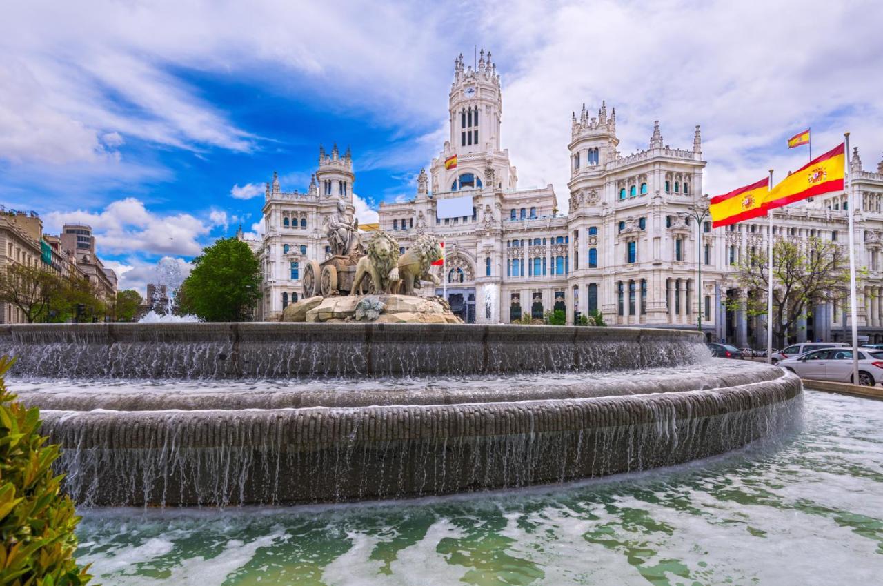 Bookingham ★Apartaments & Suites Madrid Exterior photo
